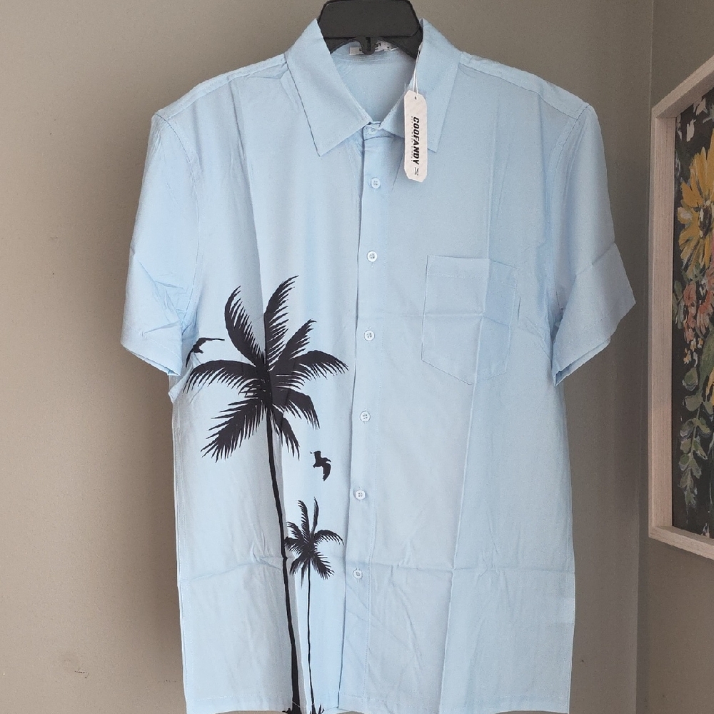 Men's Light Blue Short-Sleeve Palm-Print Button-Down Shirt Size Medium